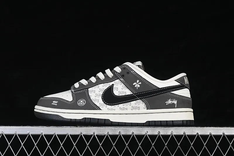 All categories Nk SB Dunk Series Nk SB Dunk Low High-end customized low-top sneakers Nike SB Dunk Low Stusi co-branded white gray high-end customized low-top casual sneakers YF9511-914